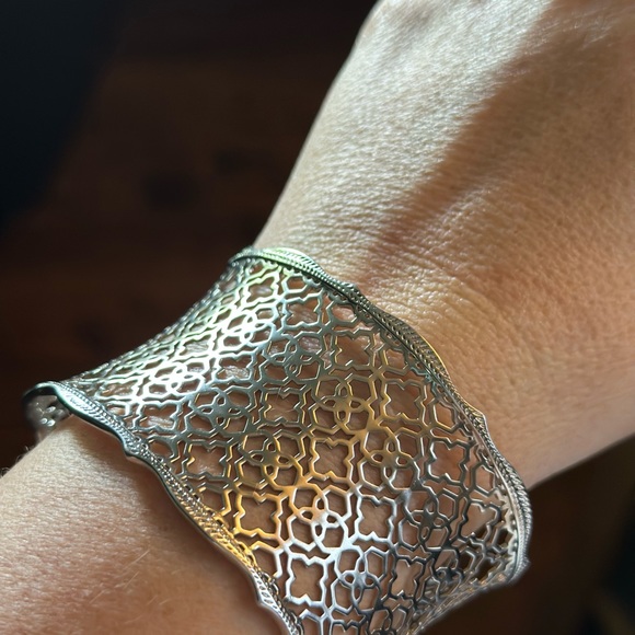 Kendra Scott cuff bracelet - Picture 4 of 4